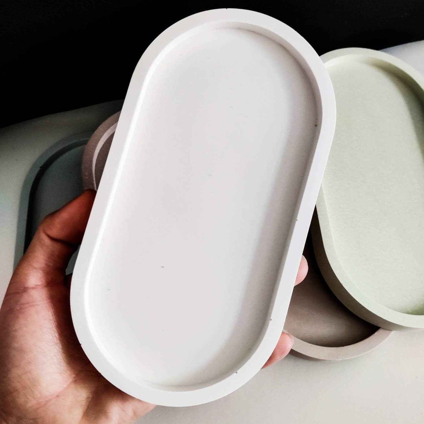 Oval decorative trinket tray, office stationery organiser