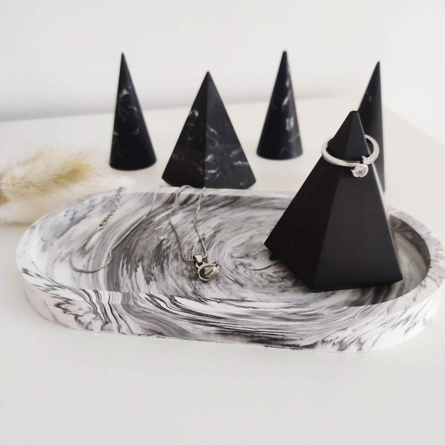 Ring holder cone, jewellery display, engagement ring holder