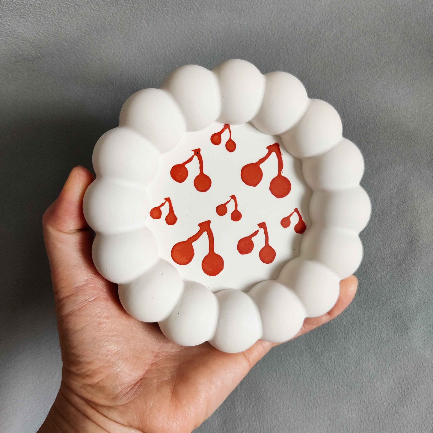 Cherry design cloud decorative tray, round bubble coaster