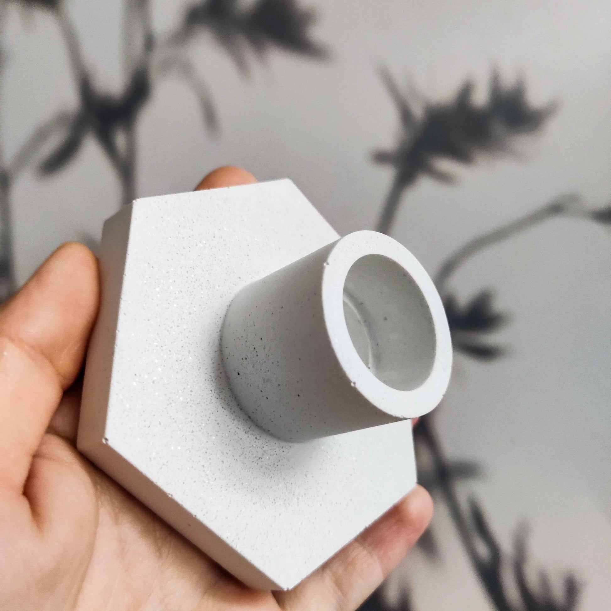 Geometrical candlestick holder, sparkle taper candle holder