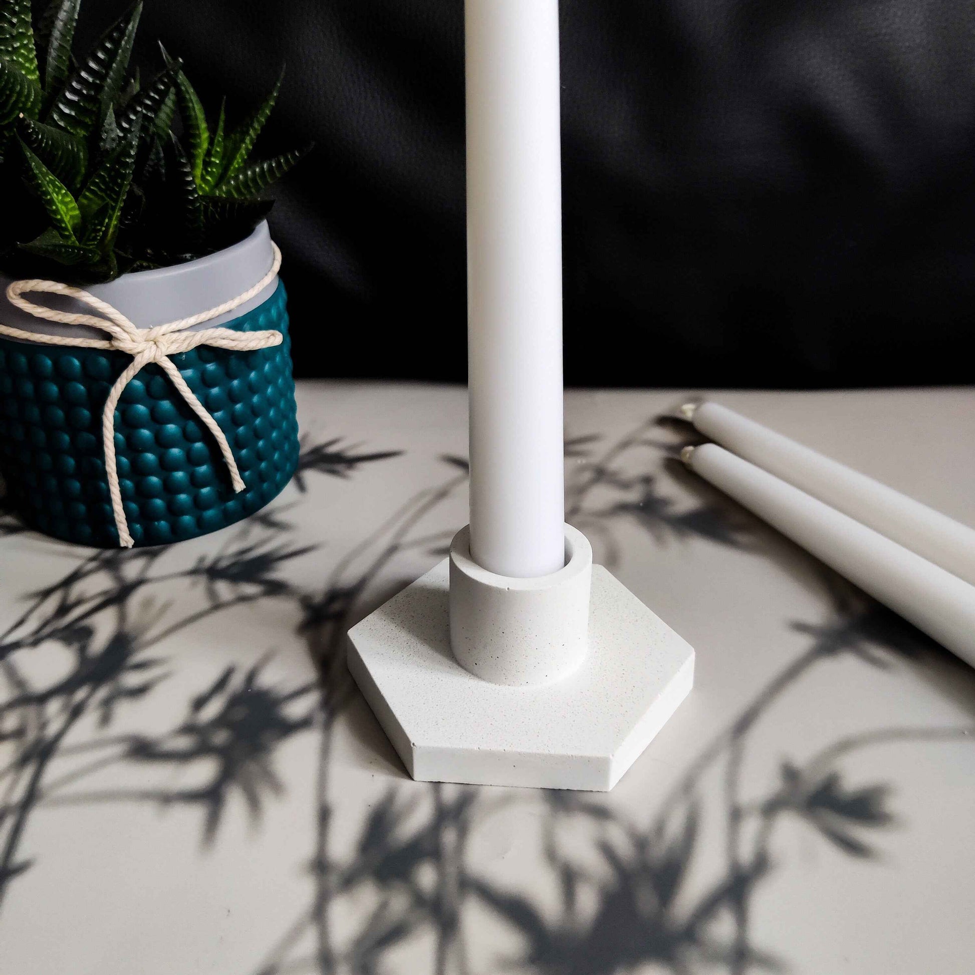 Geometrical candlestick holder, sparkle taper candle holder