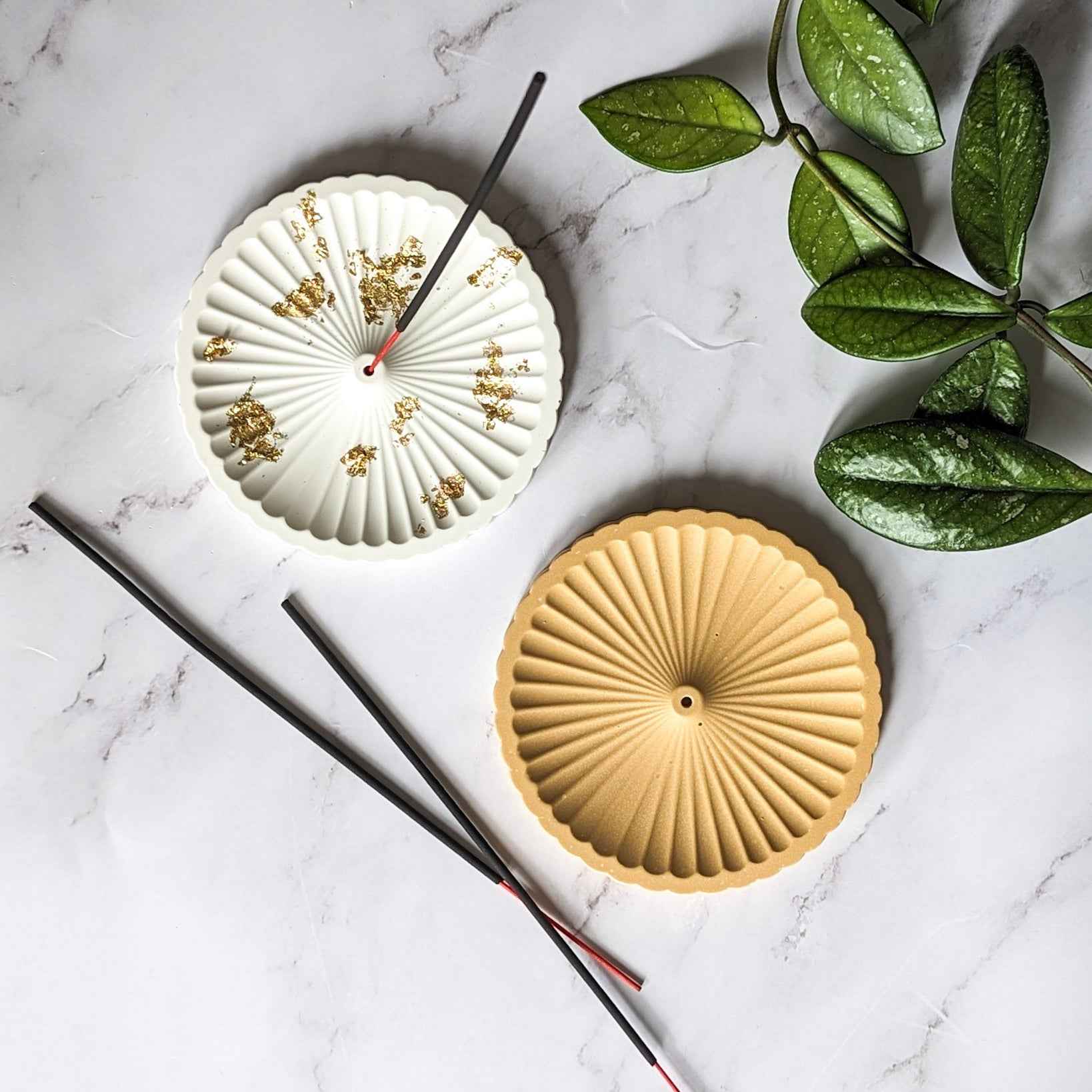 Round incense stick holder