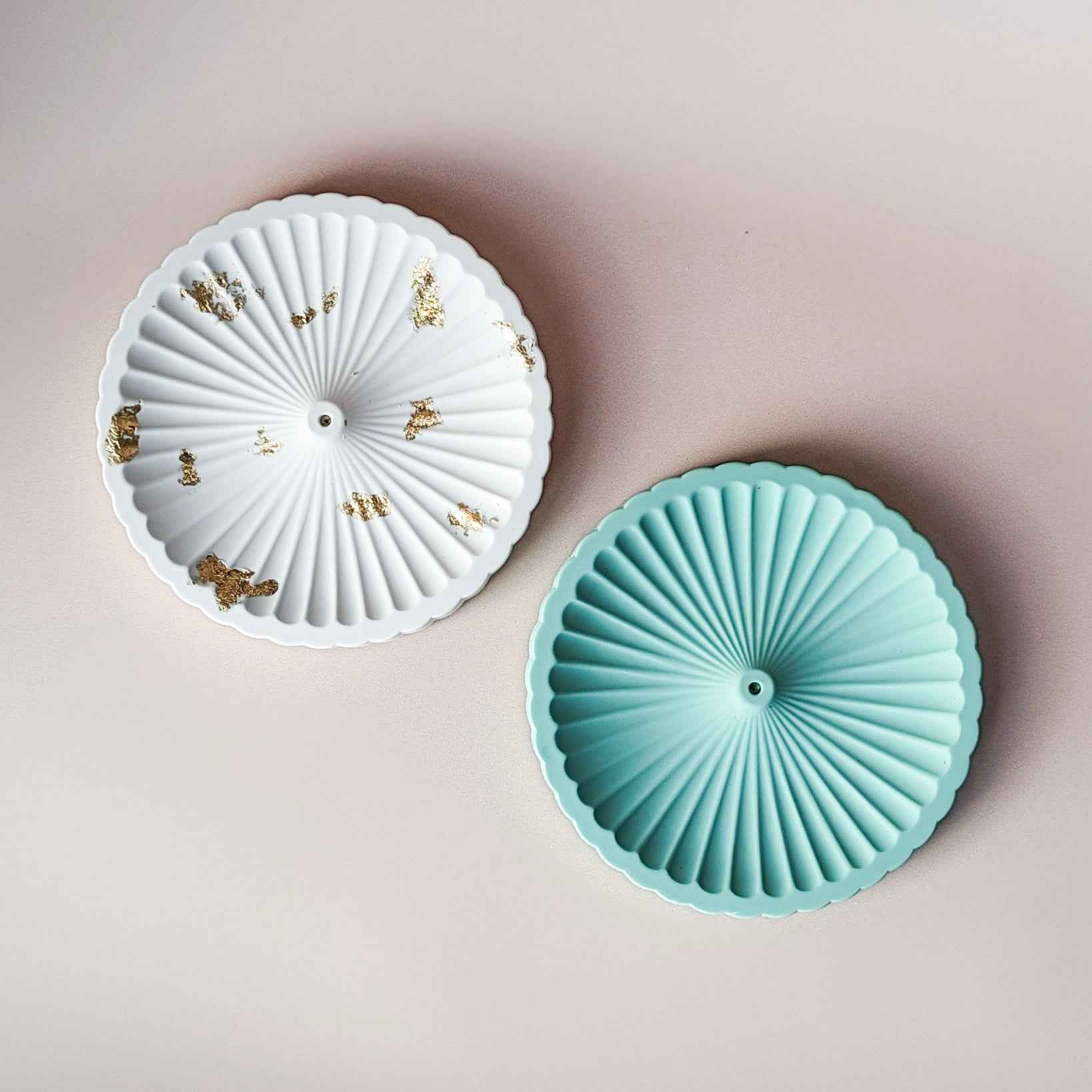 Round incense stick holder