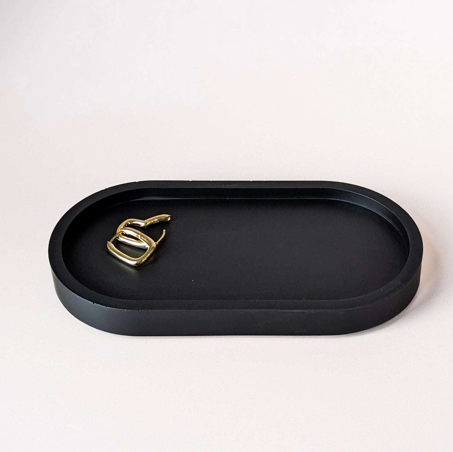 Various sizes oval trinket trays, small, medium and large