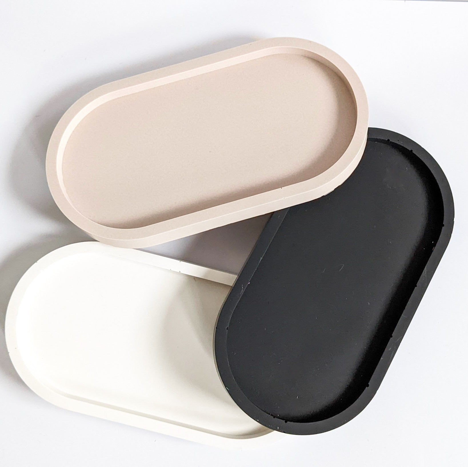 Various sizes oval trinket trays, small, medium and large