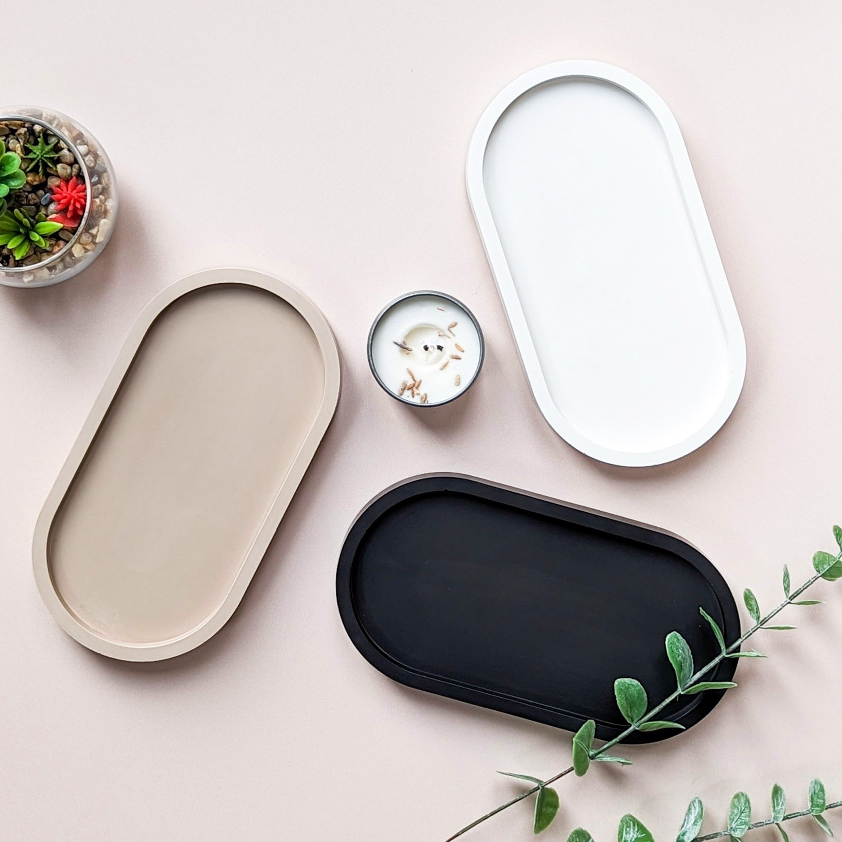 Various sizes oval trinket trays, small, medium and large