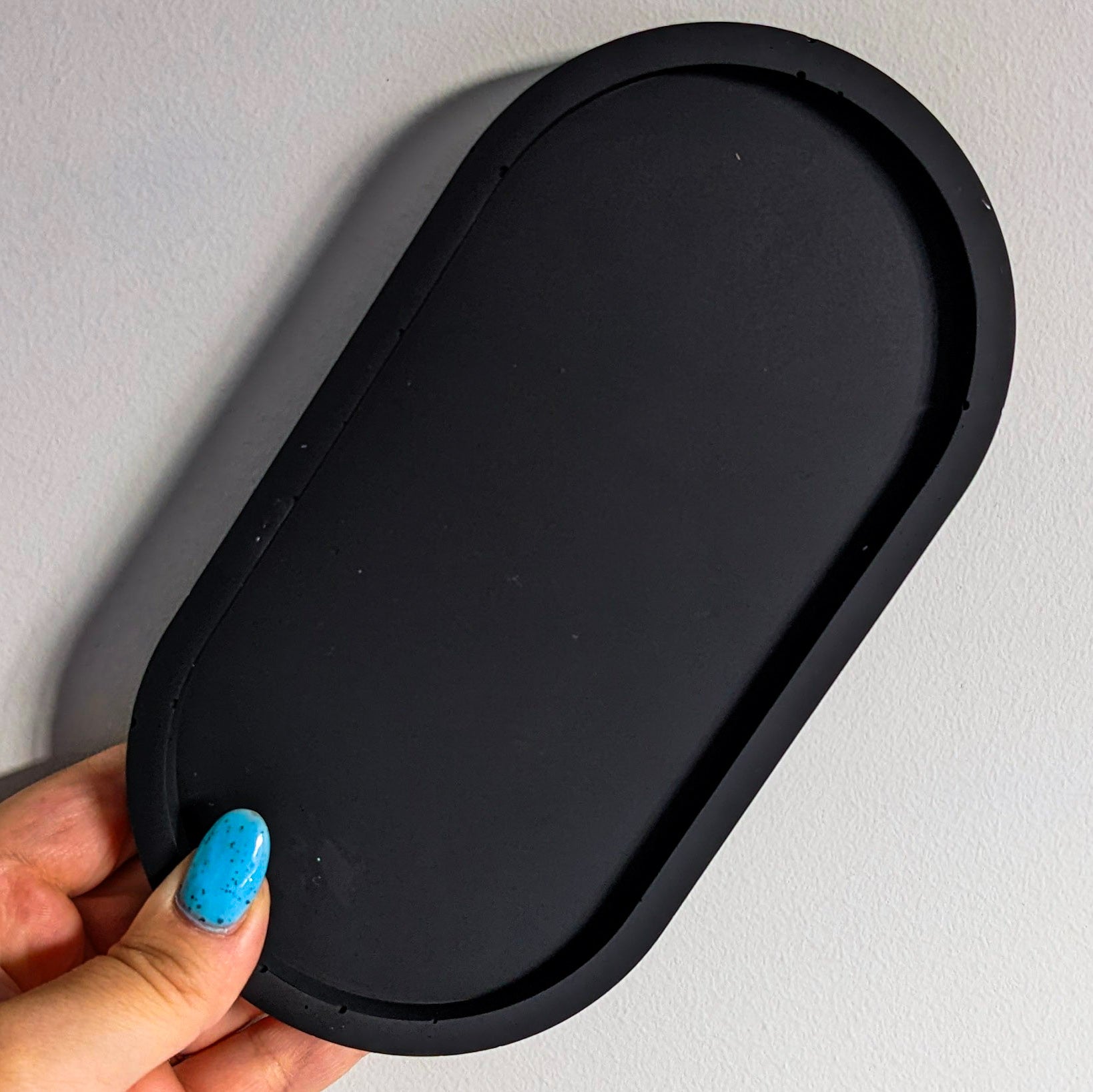 Various sizes oval trinket trays, small, medium and large